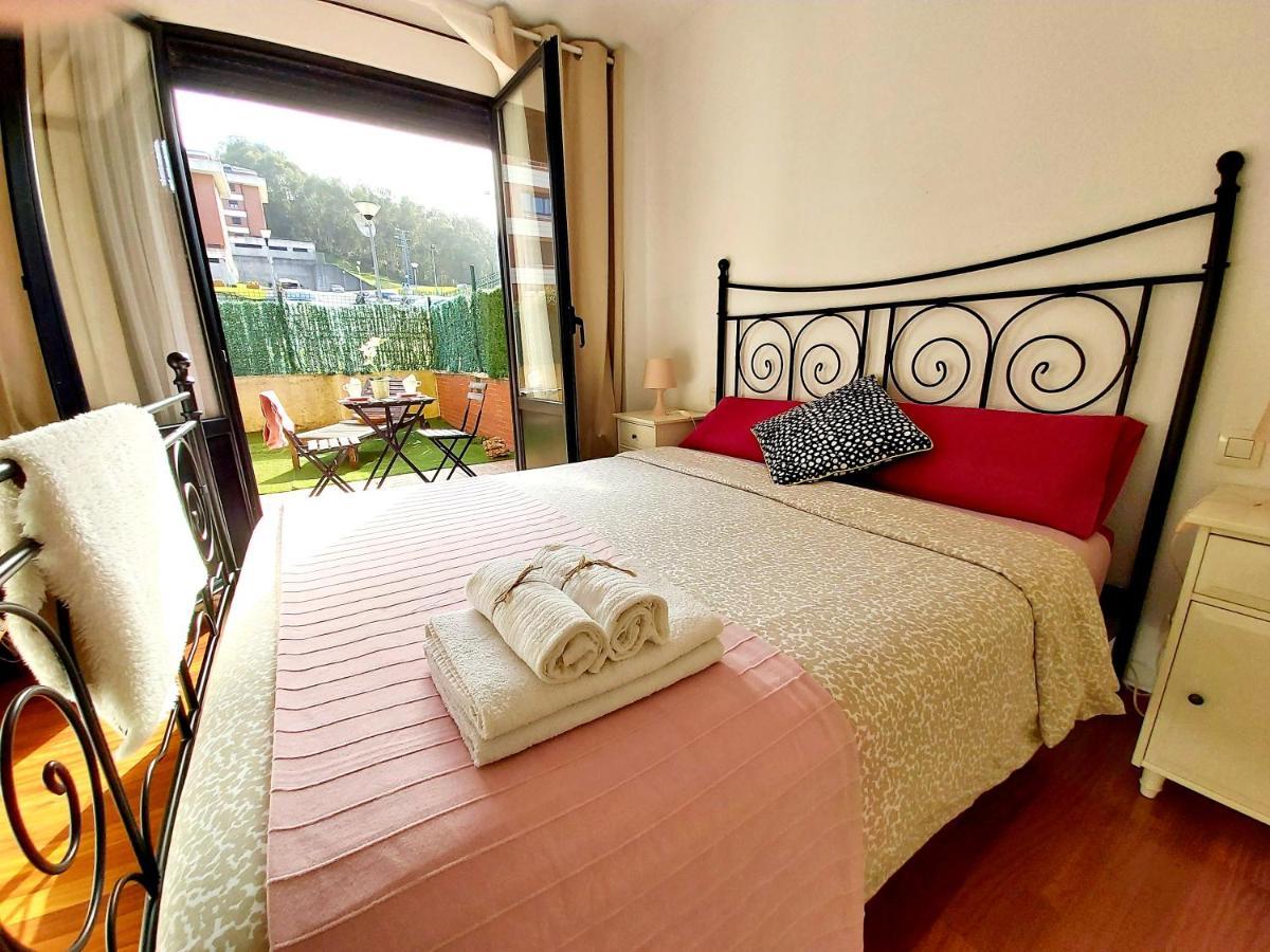 Castro Costa Norte Apartamento Jardin Garaje كاسترو أورديالس المظهر الخارجي الصورة