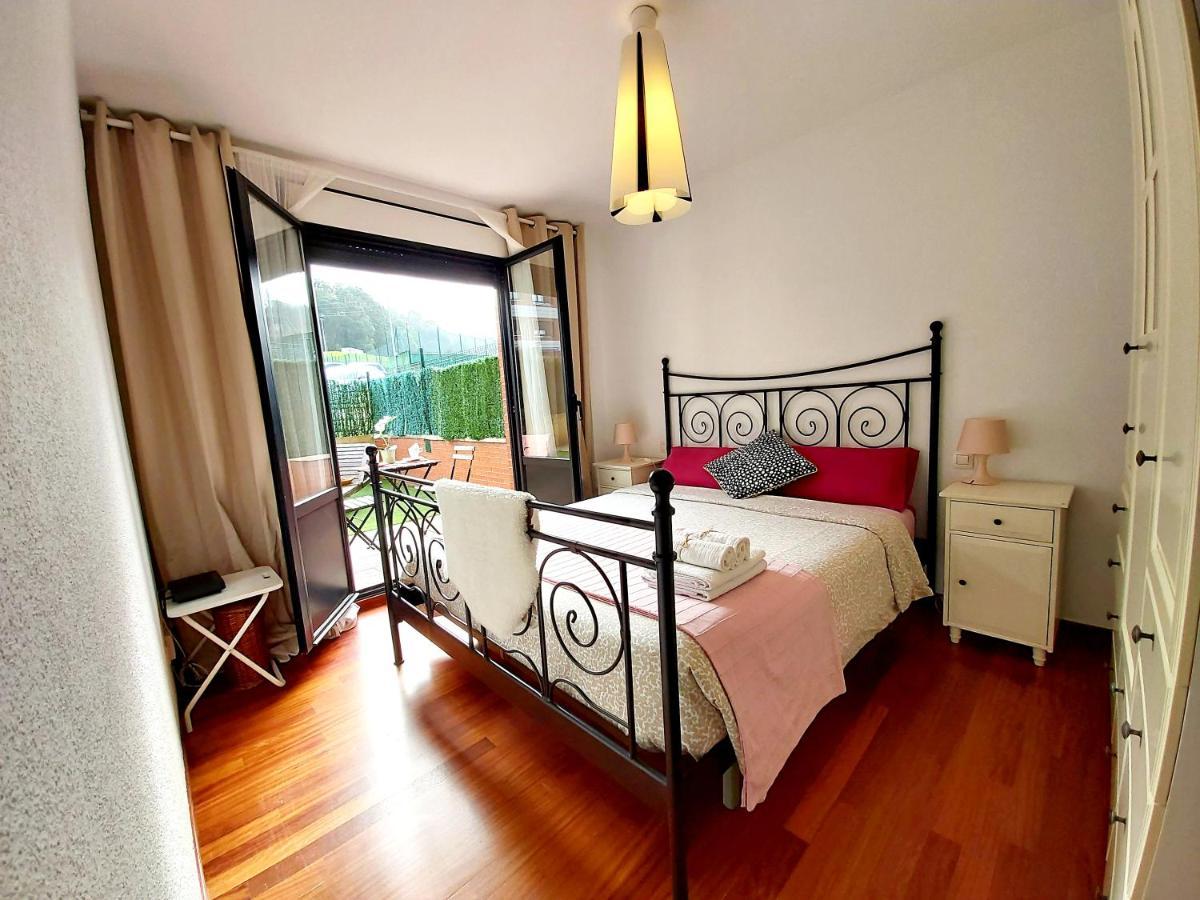 Castro Costa Norte Apartamento Jardin Garaje كاسترو أورديالس المظهر الخارجي الصورة