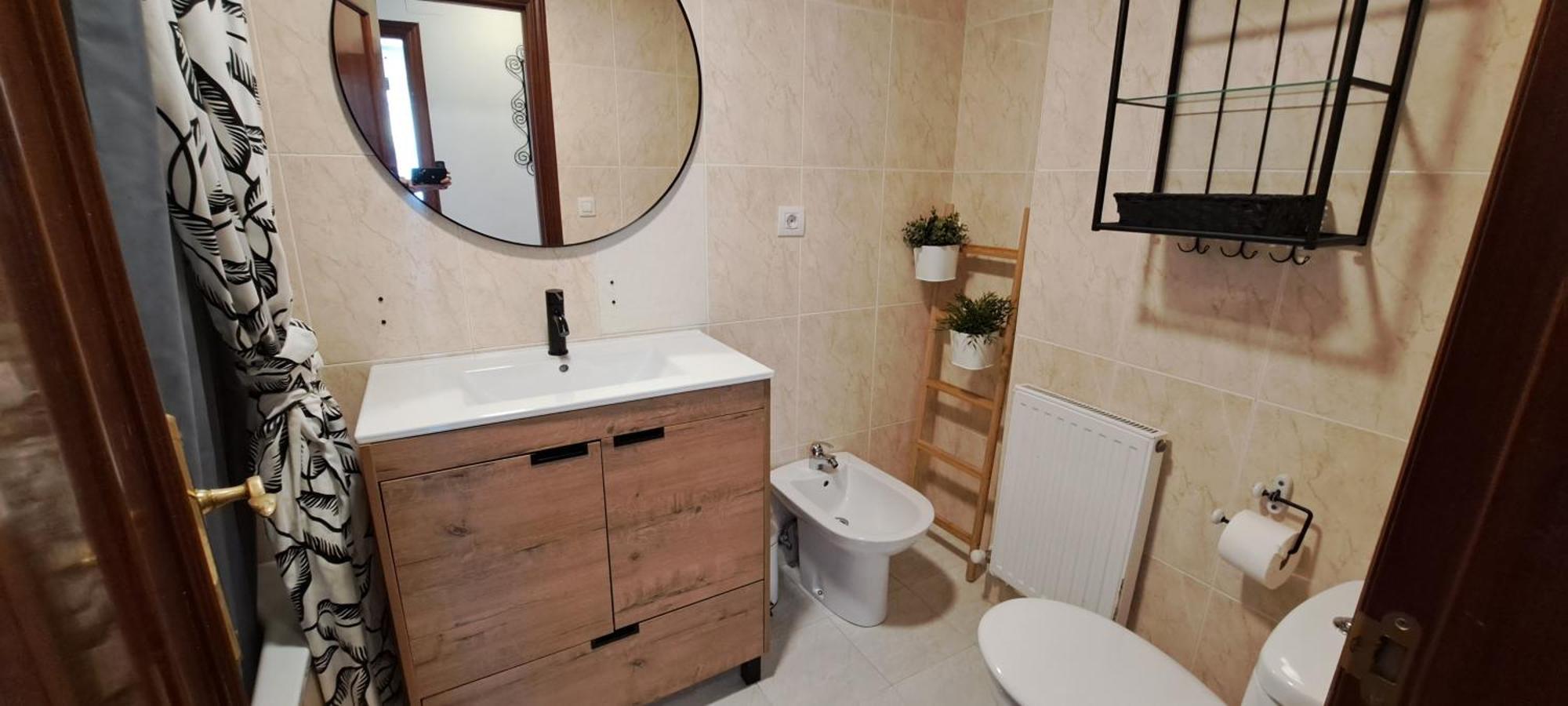 Castro Costa Norte Apartamento Jardin Garaje كاسترو أورديالس المظهر الخارجي الصورة
